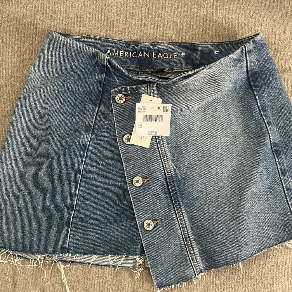 American Eagle Button Up Jean Skirt
BTW